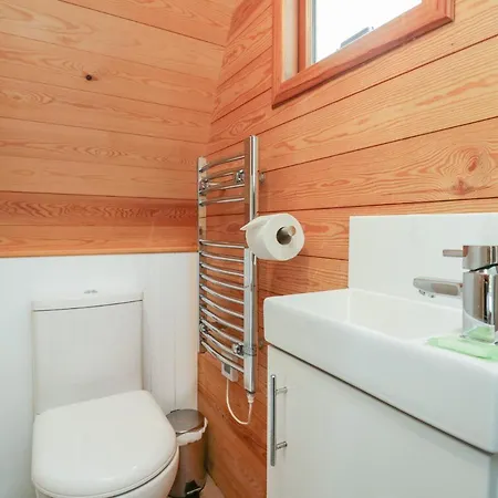 Hébergement de vacances Pod No 6 *